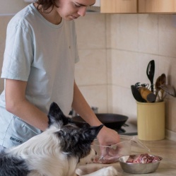 Jahňacie mäso s kosťou 1 kg